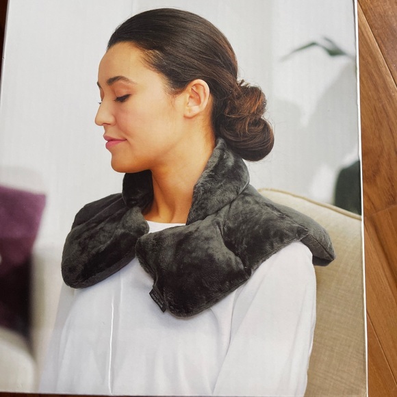 Black Neck Shoulder Aromatherapy Wrap Weighted Healing Modern Expressions - Picture 2 of 5